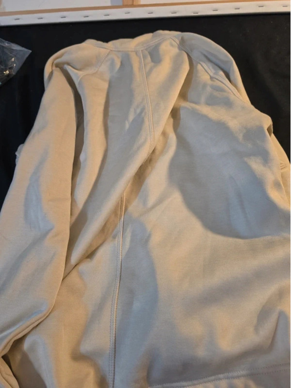 Full zip - Picture 3 of 3